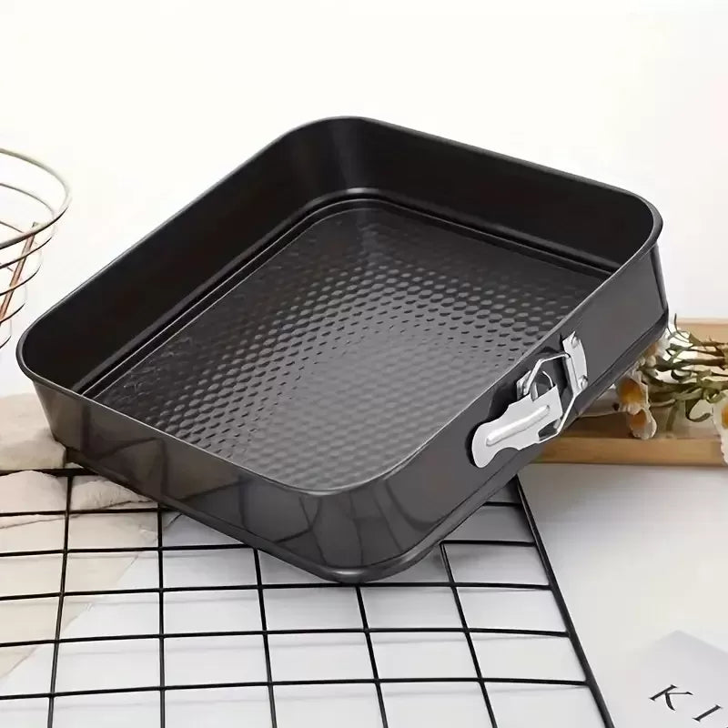 Set de 3 forme prajituri, Inima, Patrat, Rotund, Baza detasabila, acoperire antiaderenta, 24 cm/26 cm/28 cm, Negru